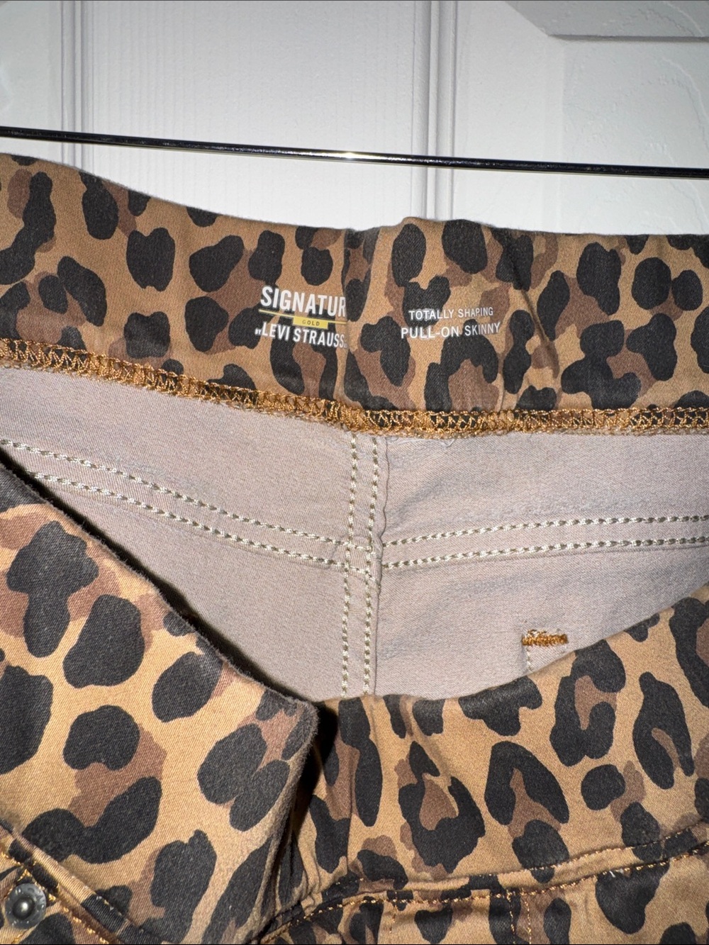 Signature by Levi Strauss Brown and Black Leopard Print Skinny Pants - Picture 2 of 2